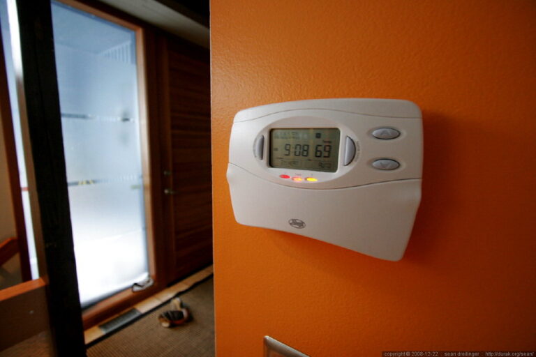 When to use emergency heat on thermostat thermostatneed