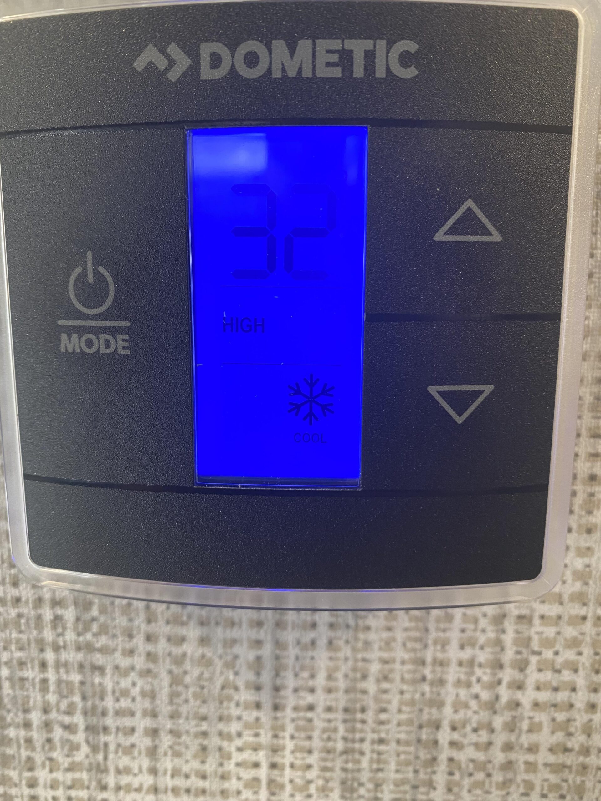 How Do You Reset a Dometic Thermostat