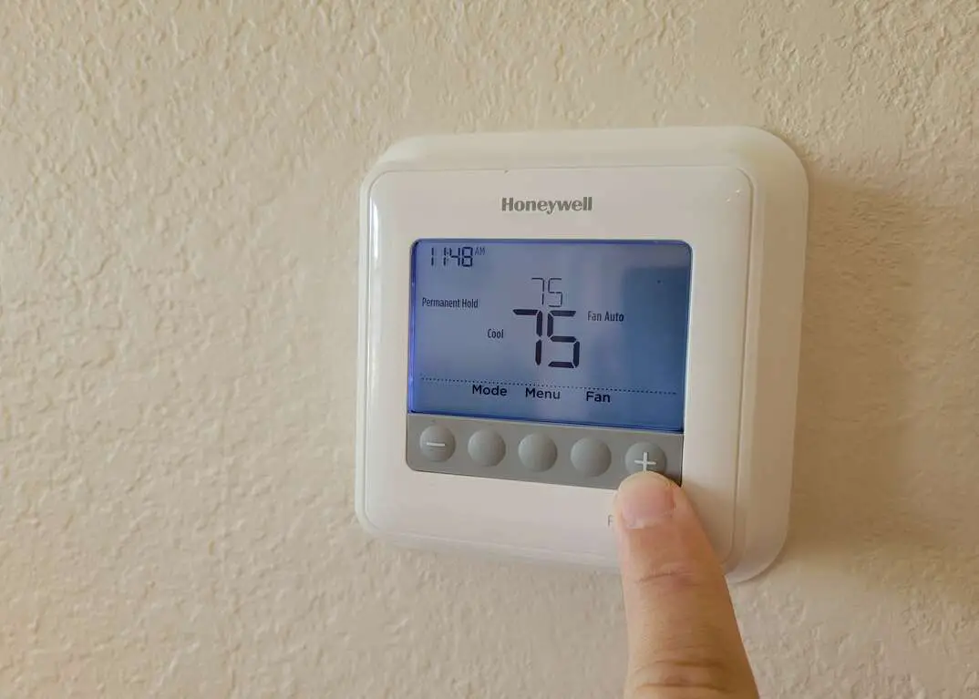 How to Reset Programmable Thermostat