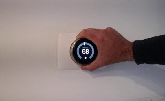 How Do You Charge Nest Thermostat