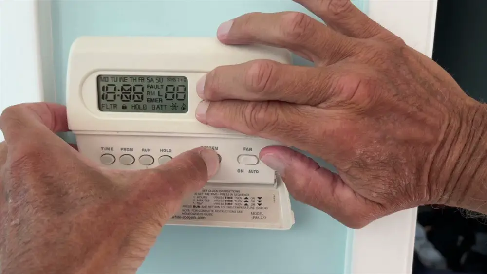 How to Reset a White Rodgers Thermostat